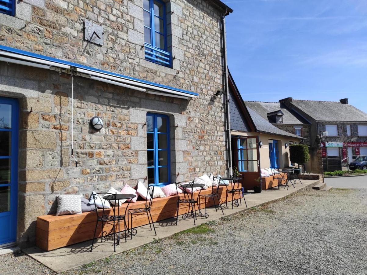 Madame Simone Vendel Exterior photo